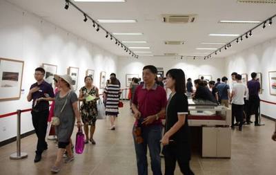 北勢南氣&middot;壯美&lsquo;邱&rsquo;色--邱漢橋山水畫藝術展在榮寶齋天津分店盛大開幕